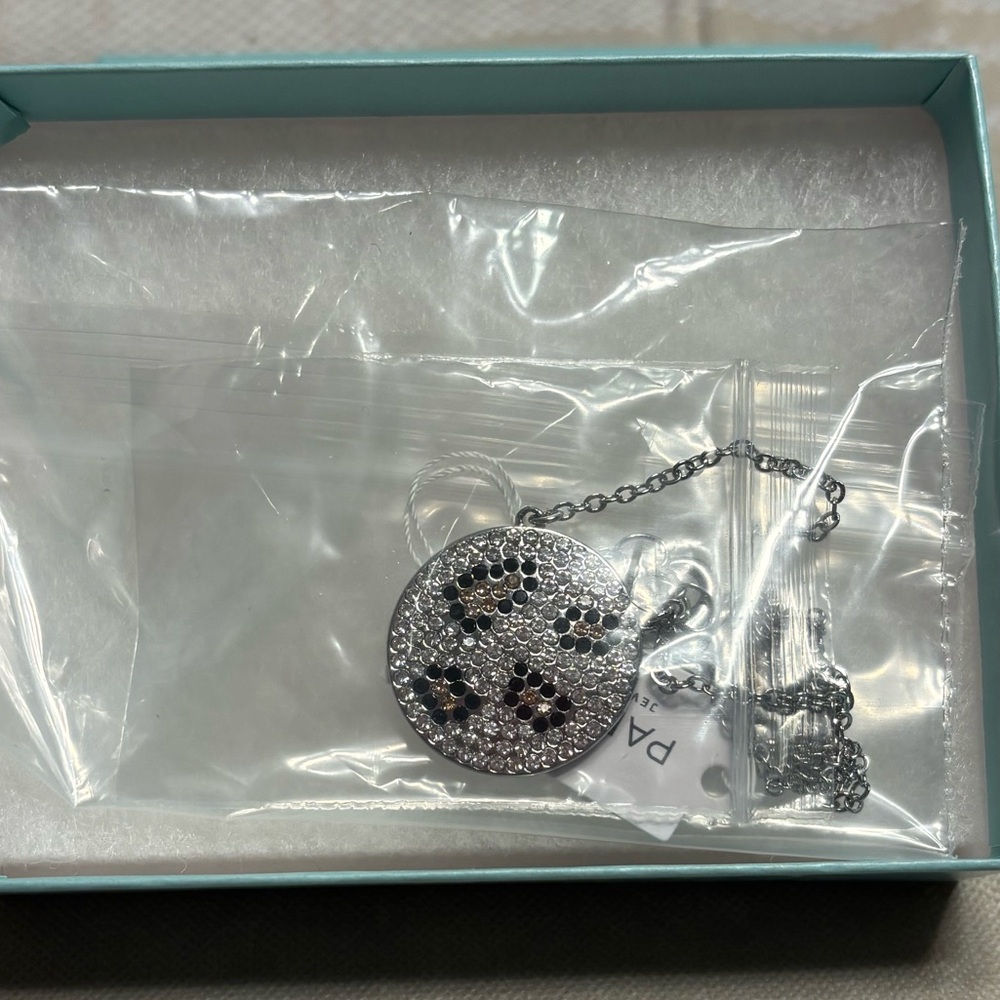 Parklane Leo March sparkle box Necklace